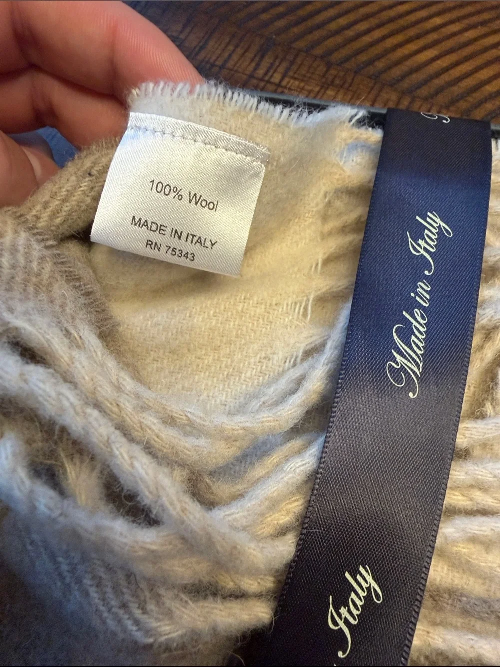 Italian Wool scarf - Beige & Cream